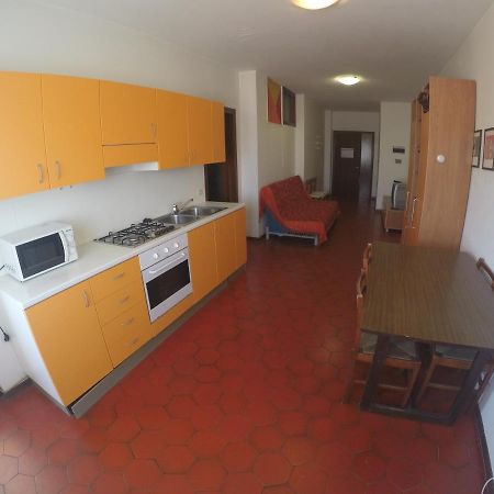 Condominio Commerciale カオルレ エクステリア 写真