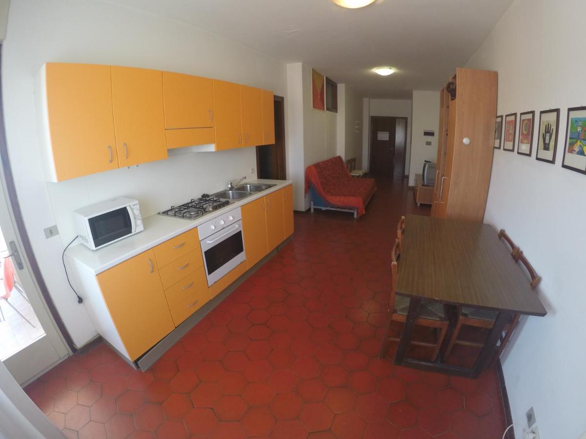 Condominio Commerciale カオルレ エクステリア 写真